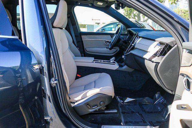 2026 Volvo XC90 Plus, B6 AWD Gas (mild hybrid), Gasoline, Bright, 7 Seats