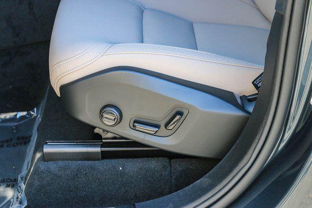 2026 Volvo XC90 Plus, B6 AWD Gas (mild hybrid), Gasoline, Bright, 7 Seats