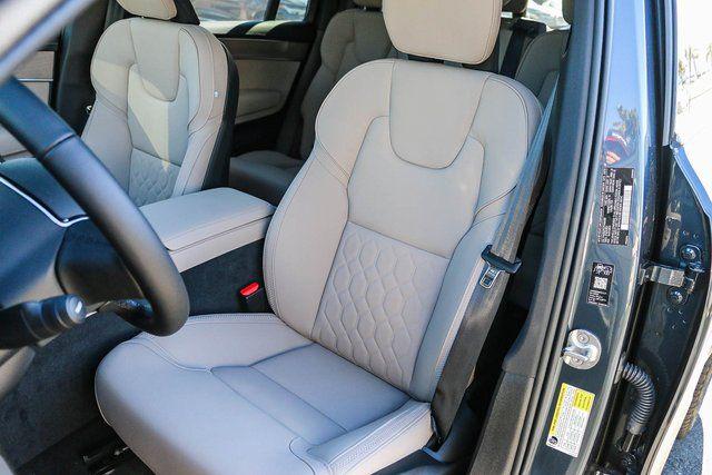2026 Volvo XC90 Plus, B6 AWD Gas (mild hybrid), Gasoline, Bright, 7 Seats