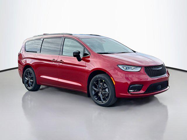 2026 Chrysler Pacifica Select AWD