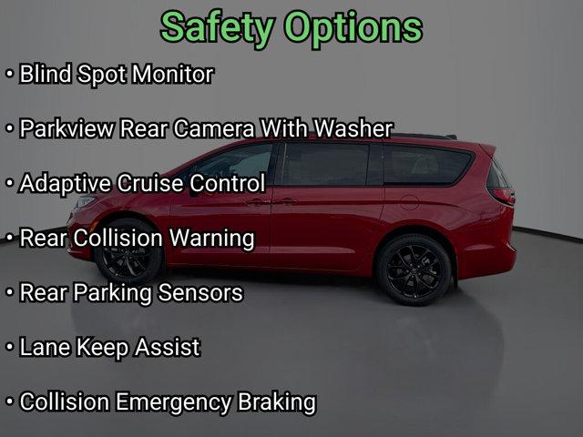 2026 Chrysler Pacifica Select AWD