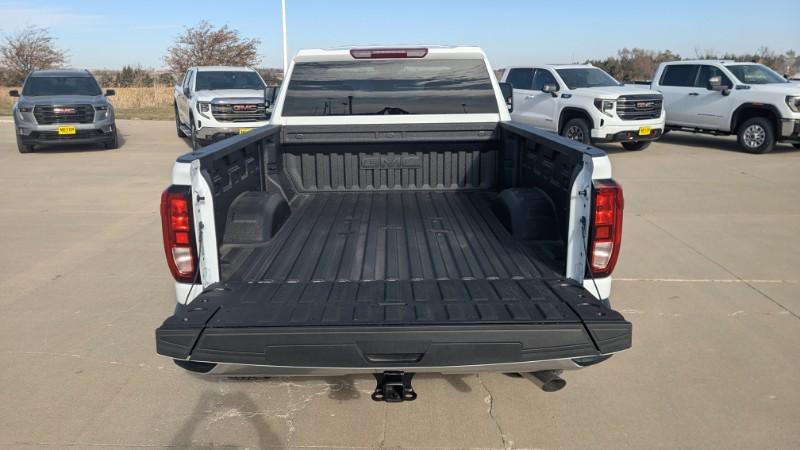2026 GMC Sierra 2500HD Crew Cab, Standard Bed, SLE, 4WD