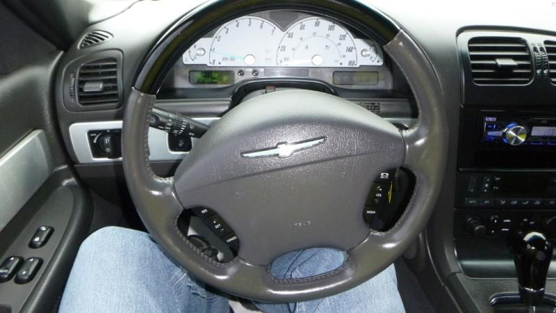2002 Ford Thunderbird w/Hardtop Premium/Deluxe/Premium/w/Hardtop Deluxe