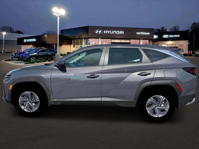 2026 Hyundai Tucson Hybrid Blue SE