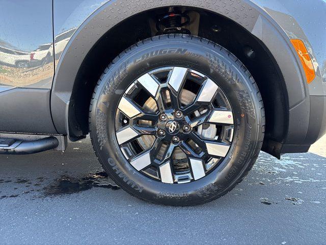 2026 Hyundai Santa Cruz SEL Activity