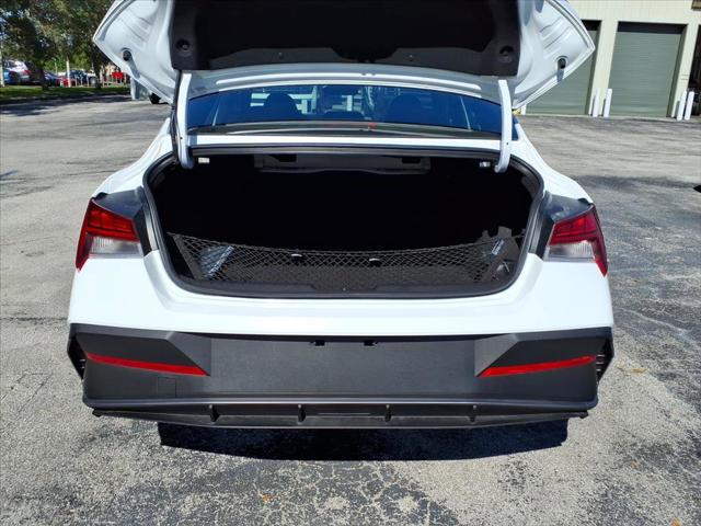 2026 Hyundai Elantra Hybrid SEL Sport