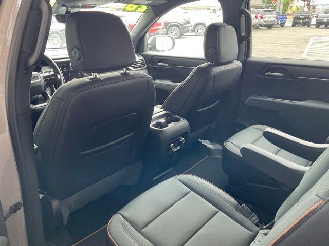 2026 GMC Acadia AT4 AWD
