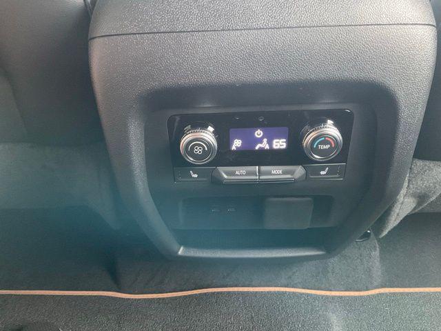 2026 GMC Acadia AT4 AWD