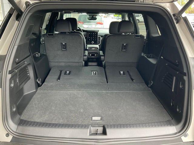 2026 GMC Acadia AT4 AWD