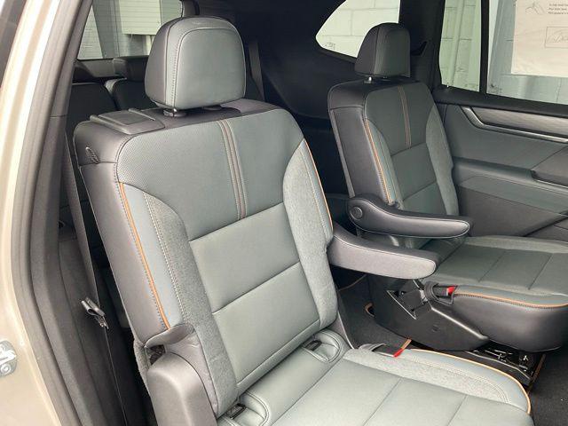 2026 GMC Acadia AT4 AWD