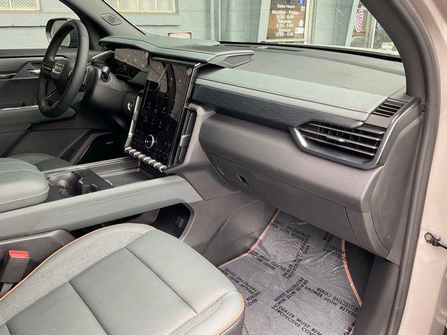 2026 GMC Acadia AT4 AWD
