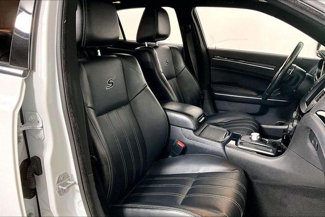 Used 2021 Chrysler 300 For Sale in Olive Branch, MS