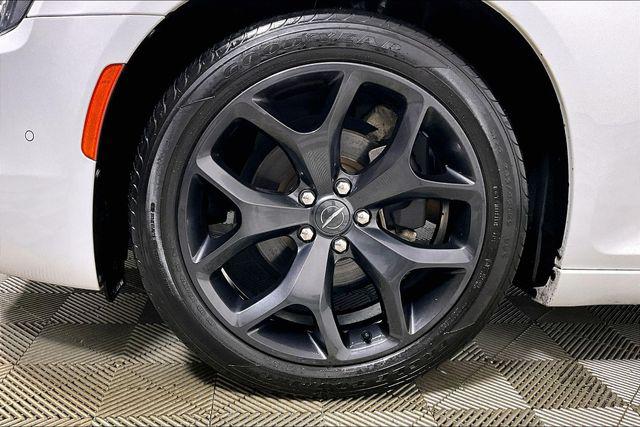 Used 2021 Chrysler 300 For Sale in Olive Branch, MS