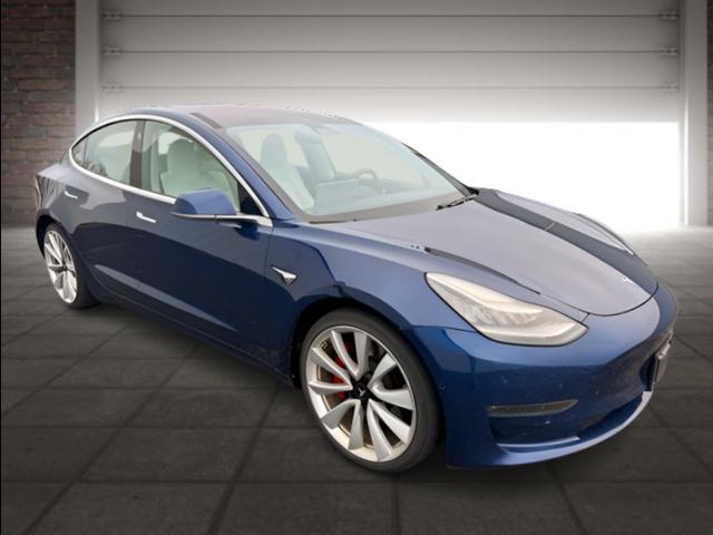 2018 Tesla Model 3 Long Range 2018 Tesla Model 3 Long Range