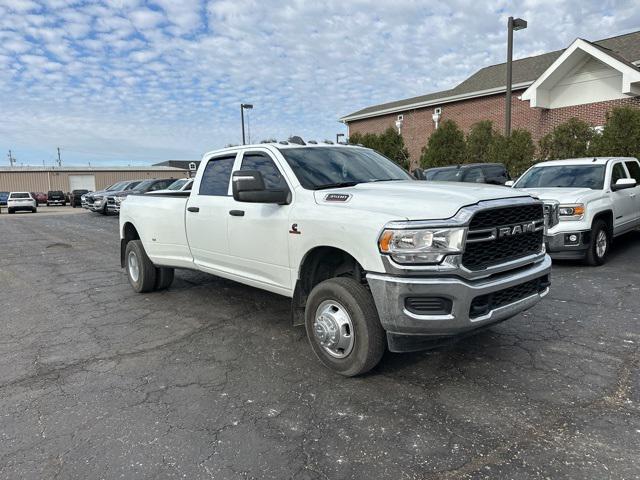 2024 RAM 3500 Tradesman Crew Cab 4x4 8 Box 2024 RAM 3500 Tradesman Crew Cab 4x4 8 Box