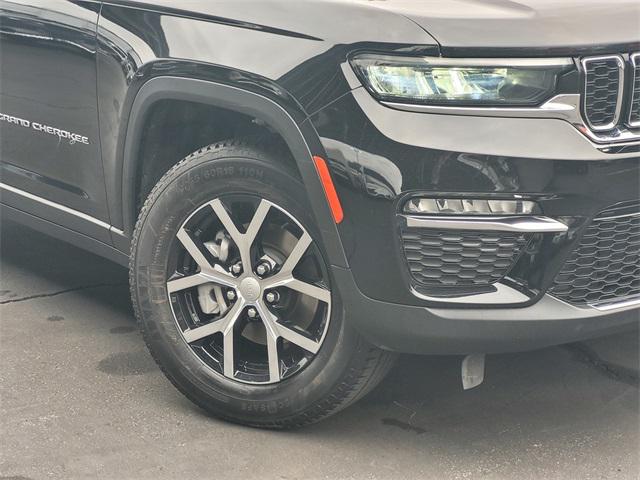 2023 Jeep Grand Cherokee Limited 4x2 2023 Jeep Grand Cherokee Limited 4x2