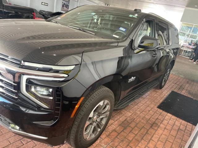 2025 Chevrolet Suburban 2WD LT