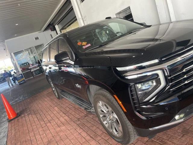 2025 Chevrolet Suburban 2WD LT