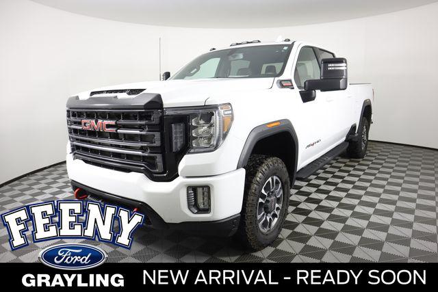 2022 GMC Sierra 2500HD 4WD Crew Cab Standard Bed AT4 for sale in Grayling, MI