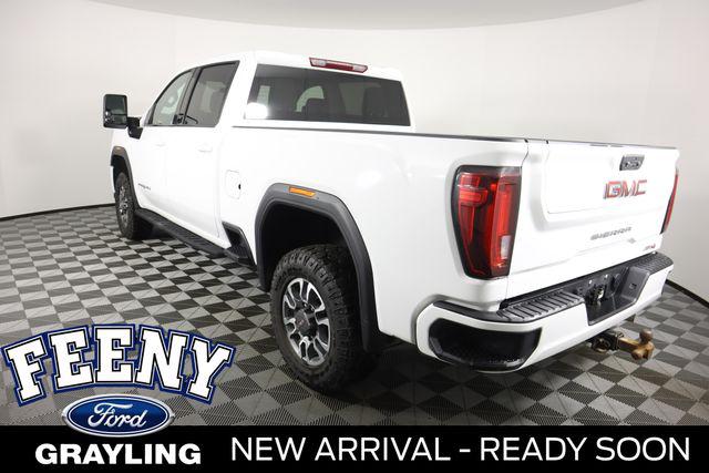 2022 GMC Sierra 2500HD 4WD Crew Cab Standard Bed AT4