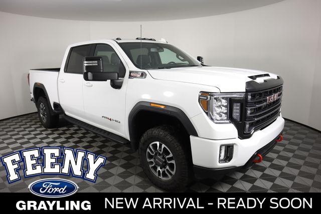 2022 GMC Sierra 2500HD 4WD Crew Cab Standard Bed AT4