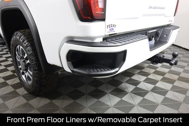 2022 GMC Sierra 2500HD 4WD Crew Cab Standard Bed AT4
