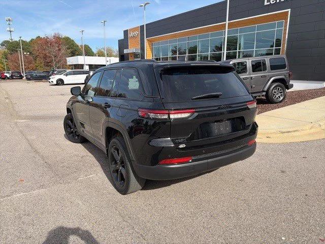 2023 Jeep Grand Cherokee Altitude 4x4 2023 Jeep Grand Cherokee Altitude 4x4