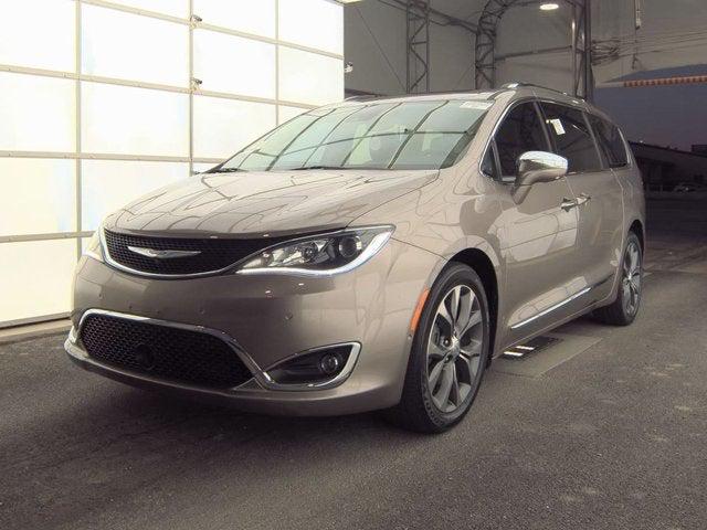 2017 Chrysler Pacifica Limited 2017 Chrysler Pacifica Limited