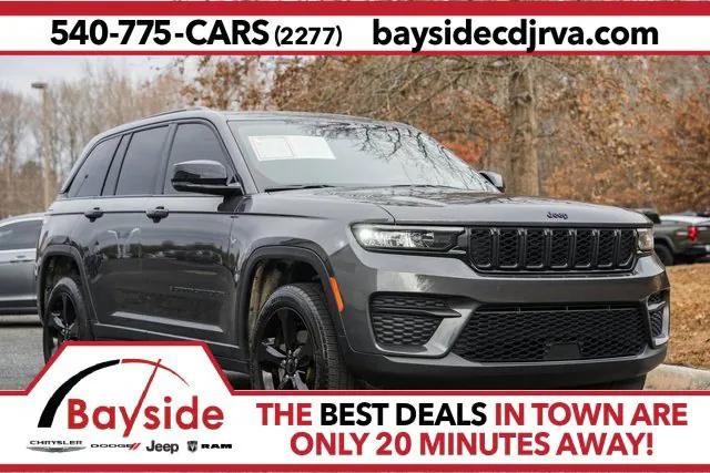 2022 Jeep Grand Cherokee Altitude 4x4 2022 Jeep Grand Cherokee Altitude 4x4