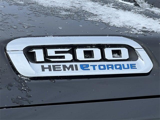 2022 RAM 1500 Big Horn Crew Cab 4x4 57 Box