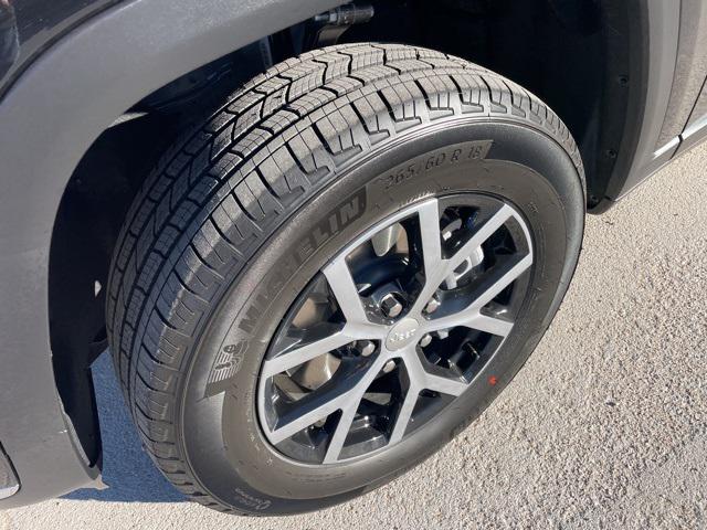 2025 Jeep Grand Cherokee L Limited 4x4 2025 Jeep Grand Cherokee L Limited 4x4