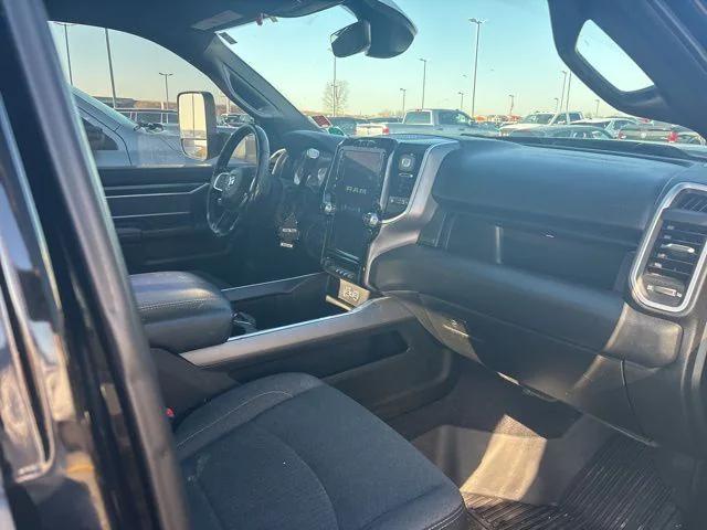 2019 RAM 3500 Big Horn Crew Cab 4x4 8 Box 2019 RAM 3500 Big Horn Crew Cab 4x4 8 Box