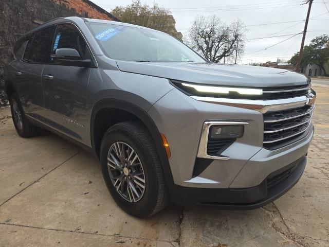 2025 Chevrolet Traverse FWD LT