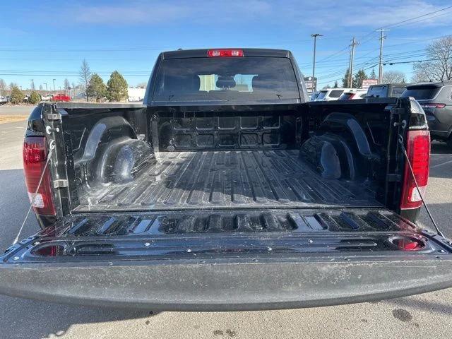 2022 Ram 1500 Classic Warlock Quad Cab 4x4 6'4" Box