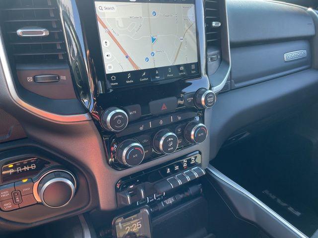 2022 RAM 2500 Big Horn Crew Cab 4x4 64 Box 2022 RAM 2500 Big Horn Crew Cab 4x4 64 Box