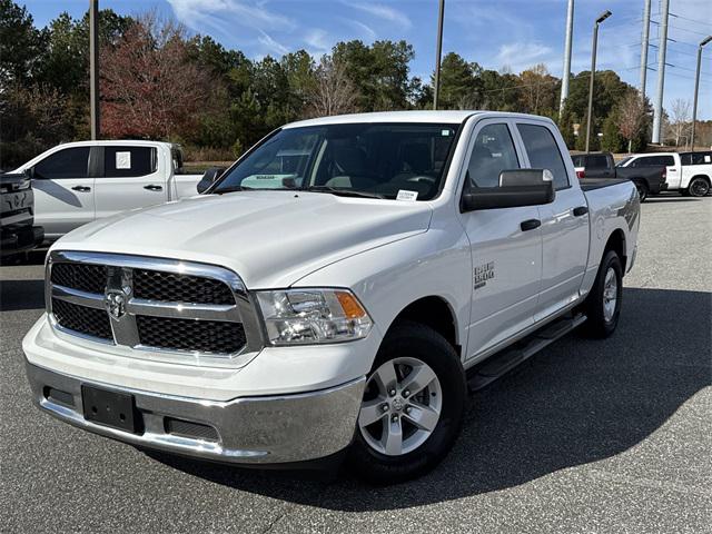 2022 RAM 1500 Classic SLT Crew Cab 4x2 57 Box 2022 RAM 1500 Classic SLT Crew Cab 4x2 57 Box