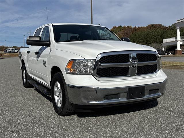 2022 RAM 1500 Classic SLT Crew Cab 4x2 57 Box 2022 RAM 1500 Classic SLT Crew Cab 4x2 57 Box