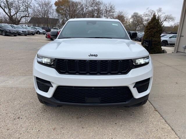 2024 Jeep Grand Cherokee Altitude 4x4 2024 Jeep Grand Cherokee Altitude 4x4