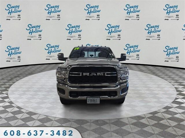 2024 RAM 3500 Tradesman Crew Cab 4x4 64 Box 2024 RAM 3500 Tradesman Crew Cab 4x4 64 Box