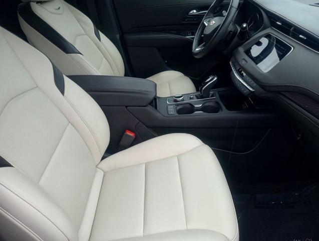 2023 Cadillac XT4 AWD Sport