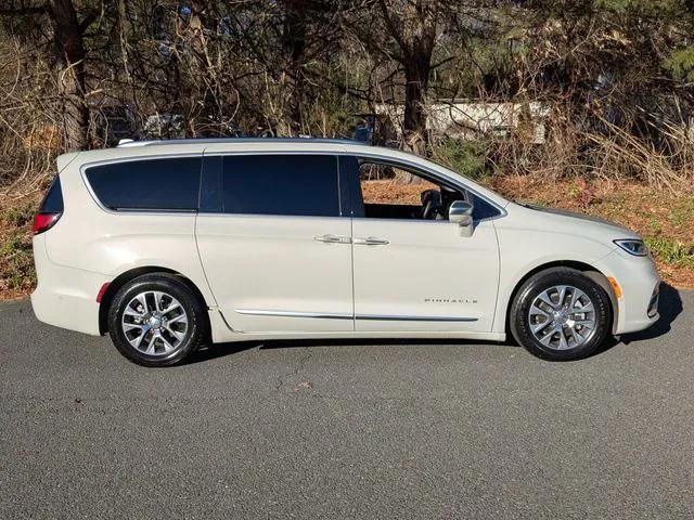 2021 Chrysler Pacifica Hybrid Pinnacle