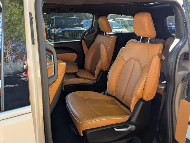 2021 Chrysler Pacifica Hybrid Pinnacle