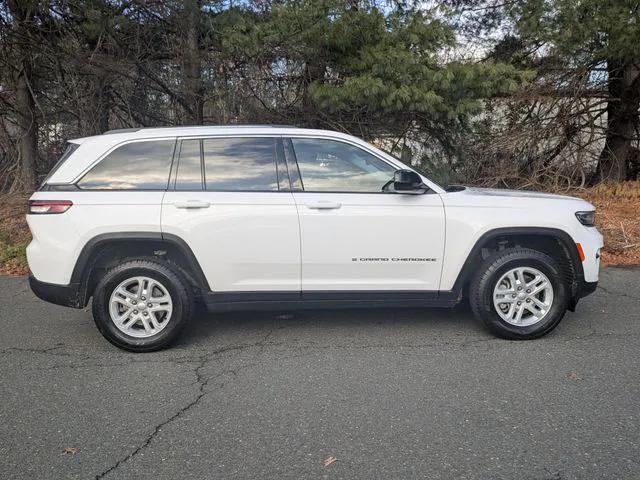 2023 Jeep Grand Cherokee Laredo 4x4