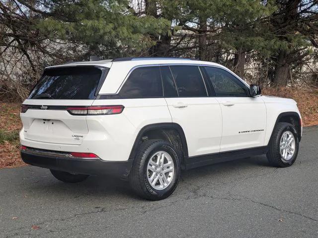 2023 Jeep Grand Cherokee Laredo 4x4