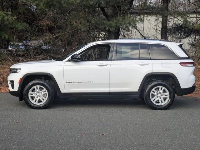2023 Jeep Grand Cherokee Laredo 4x4