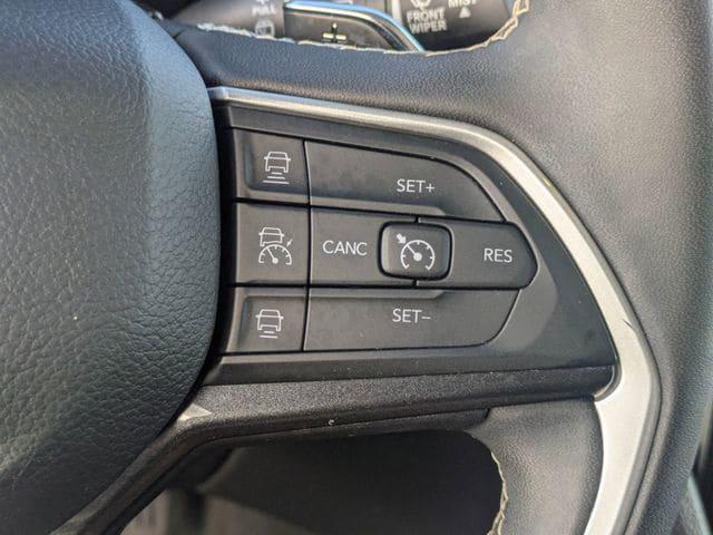 2023 Jeep Grand Cherokee Laredo 4x4