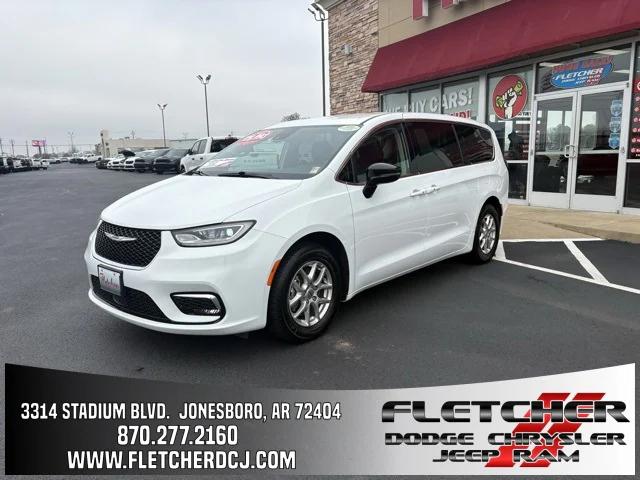 2024 Chrysler Pacifica Touring L