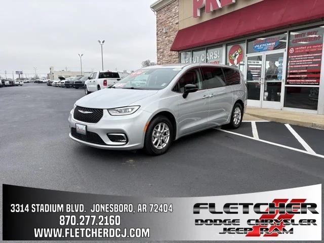 2024 Chrysler Pacifica Touring L