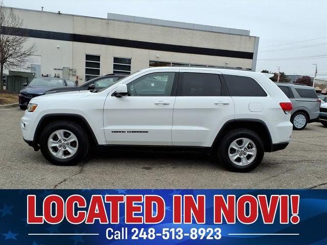 2017 Jeep Grand Cherokee Laredo 4x2