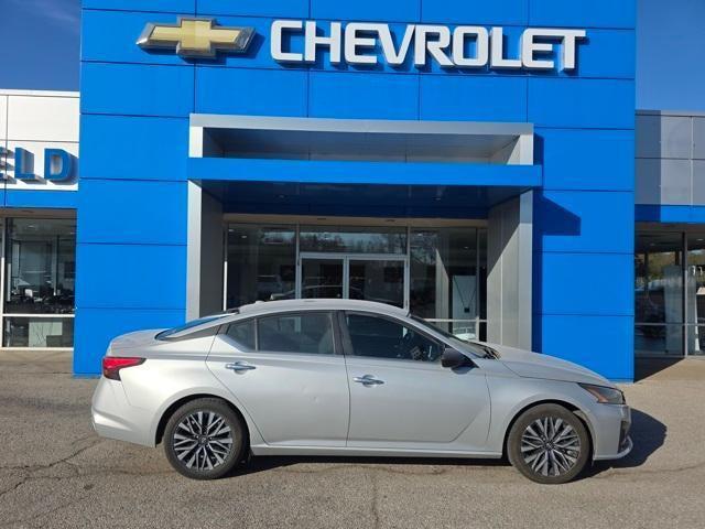 2024 Nissan Altima SV FWD